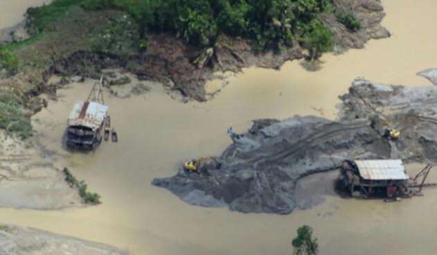 Minería-iLEGAL.jpg