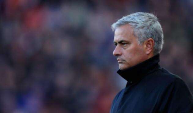 MourinhoOficialUnited-960x500-1.jpg