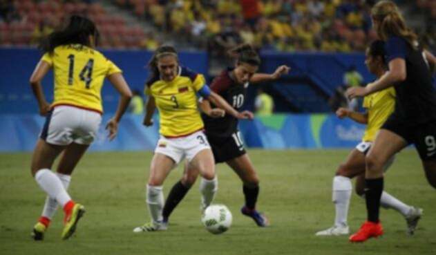 NATALIAGAITANSELECCIONFEMAFPLAFM1.jpg