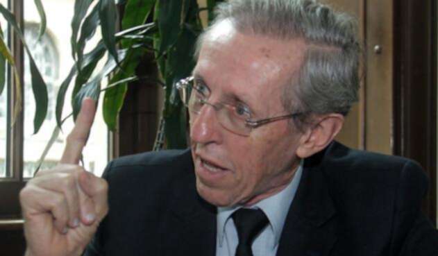 Navarro-LA-FM.jpg