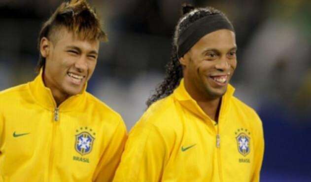 Neymar-Ronaldinho-AFP.jpg