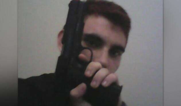 Nikolaus-Cruz-1.jpg