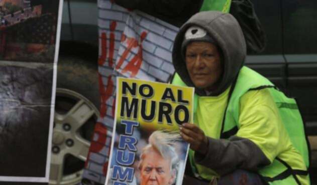 NoMuroTrumpRefAFPMexico.jpg