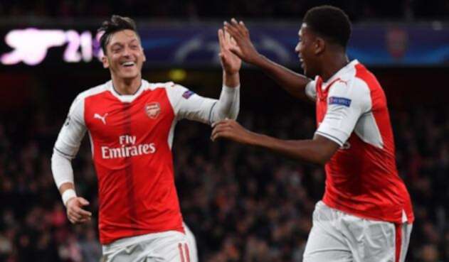 OZILARSENALEMIRATEAFP1.jpg