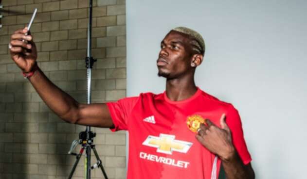 POGBAUNITEDTWITTERLAFM1.jpg