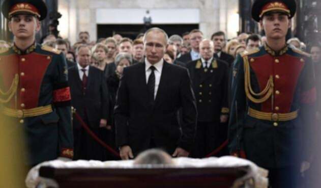 PUTINFUNERALAndreiKarlovafplafm1.jpg