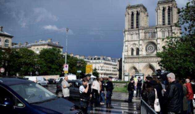 Paris-LA-FM-AFP-1.jpg