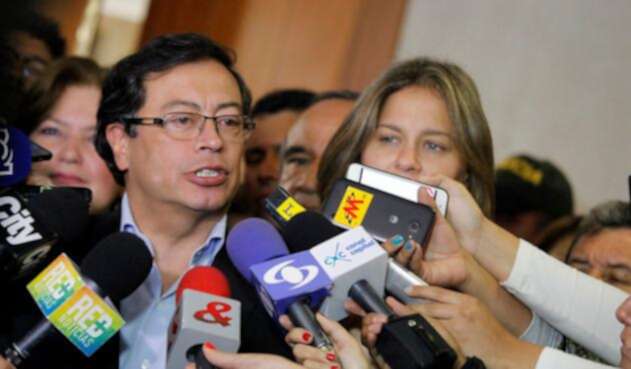 Petro-LAFM-Colprensa.jpg