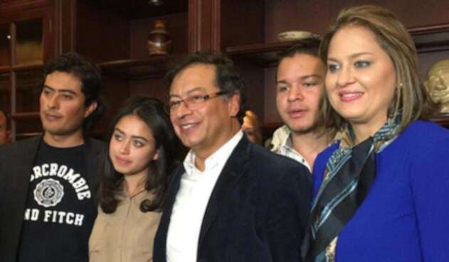 PetroPresPrensaElecciones2018LAFM.jpg