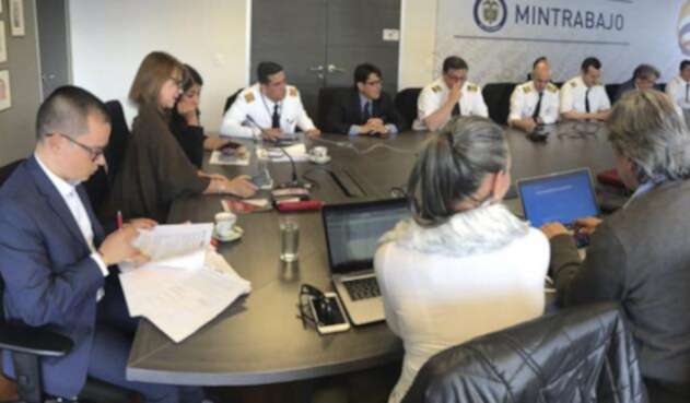 Pilotos-@MintrabajoCol-LA-FM.jpg