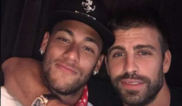 Pique-Neymar-LA-FM-3gerardpique.jpg