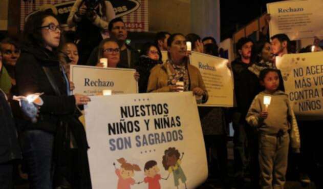 PlantonNiña3AñosRefCOLPRENSA.jpg