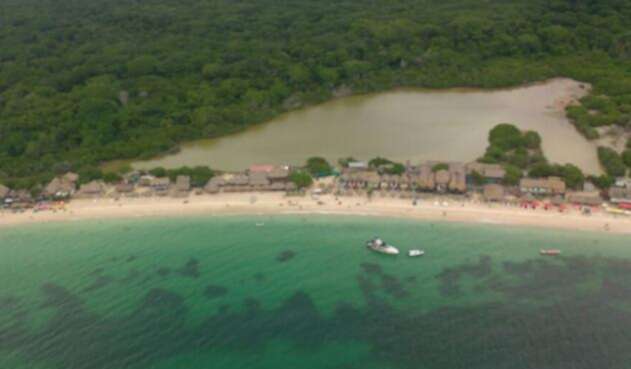 Playa-Blanca-LA-FM.jpg