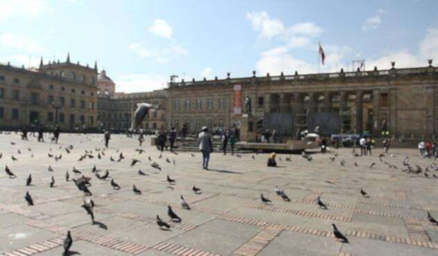 Plaza-de-Bolívar-Colprensa.jpg