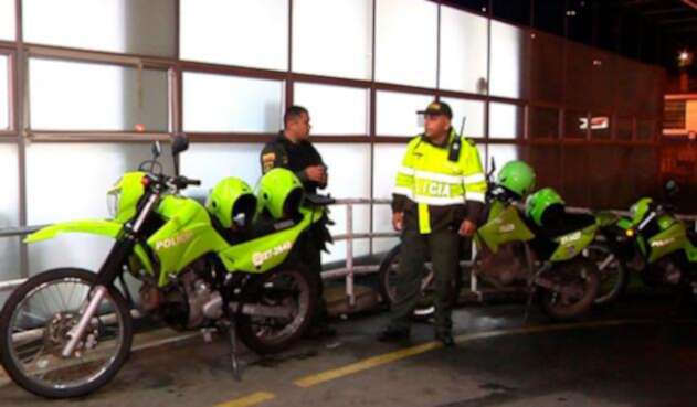 Policía-en-Cali-Suminstrada-a-LA-FM.jpg