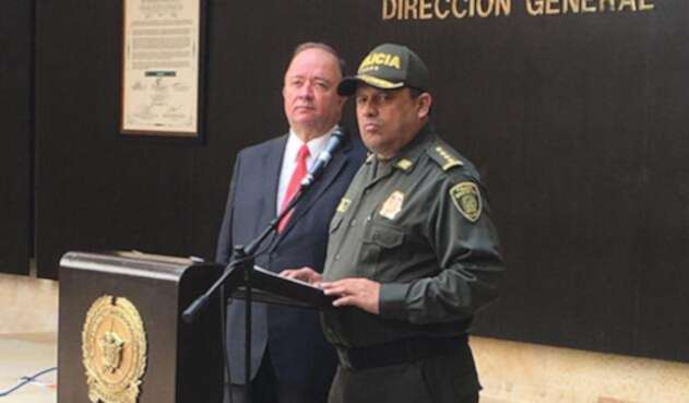 Policia-LA-FM-1.jpg