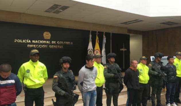 Policia-LA-FM-2.jpg