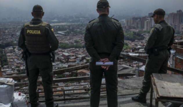 PoliciaMedellinRefCOLPRENSA.jpg