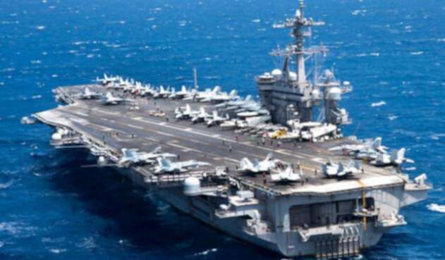 Portaaviones-norteamericano-en-Vietnam-Departamento-de-Defensa.jpg