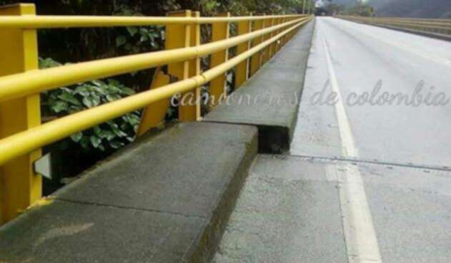 PuenteCaridadBogotaGirardot.jpg