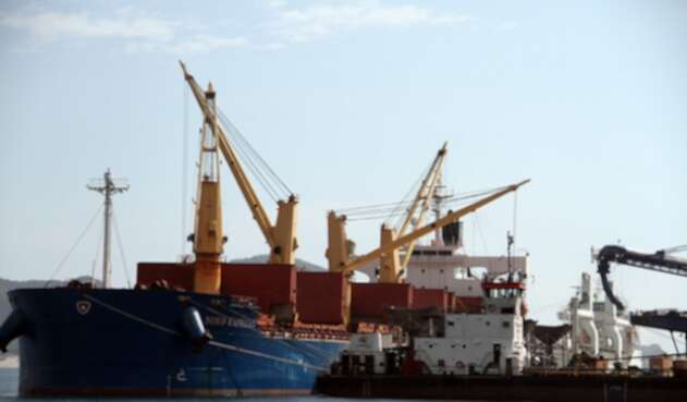 Puerto-de-Santa-Marta-Colprensa-Luisa-González.jpg