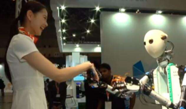 Robot-LA-FM.jpg