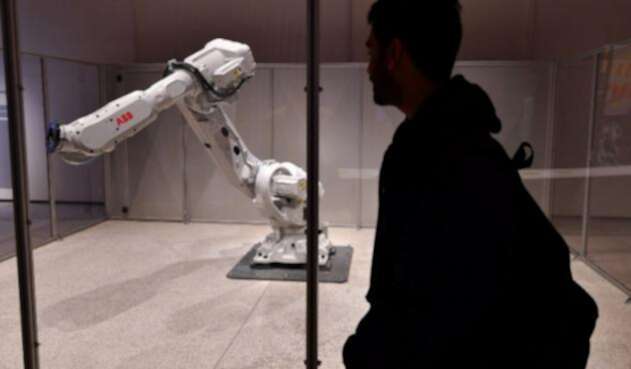 Robot-LAFM-AFP.jpg