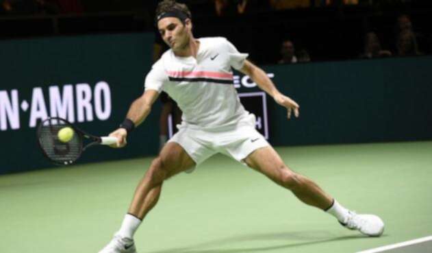 RogerFedererRefAFP.jpg