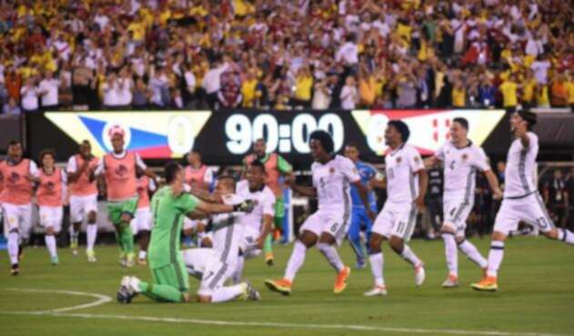 SELECCIONCOLOMBIACENTENARIOAFPLAFM1.jpg