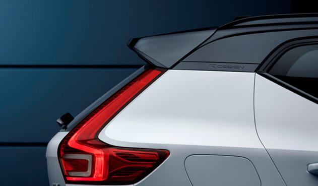 SUV-Volvo-XC4-8.jpg