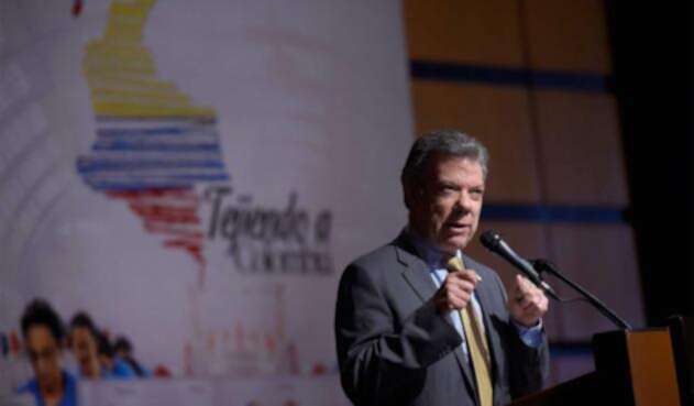 Santos-LA-FM-Presidencia-10.jpg