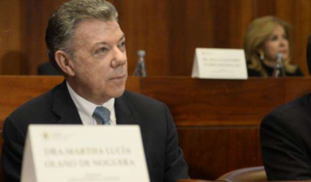 Santos-LA-FM-Presidencia-de-la-República.jpg