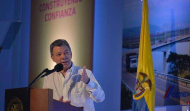 Santos-LAFm-Presidencia5.jpg