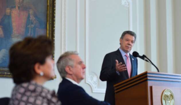 Santos-LAFm-Presidencia6.jpg