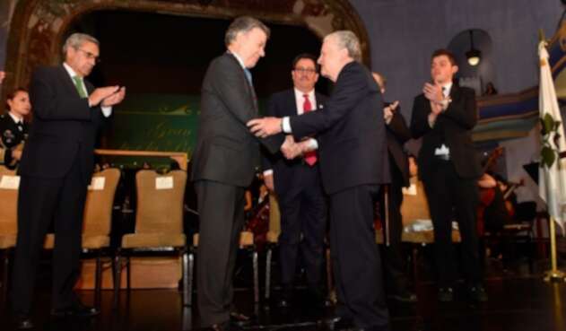 Santos-LAFm-presidencia3.jpg