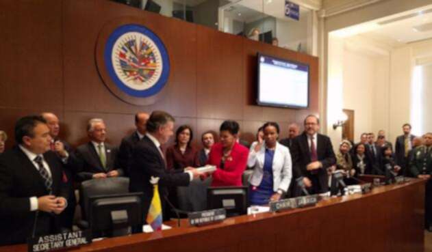 Santos-OEA-Twitter-oea.jpg