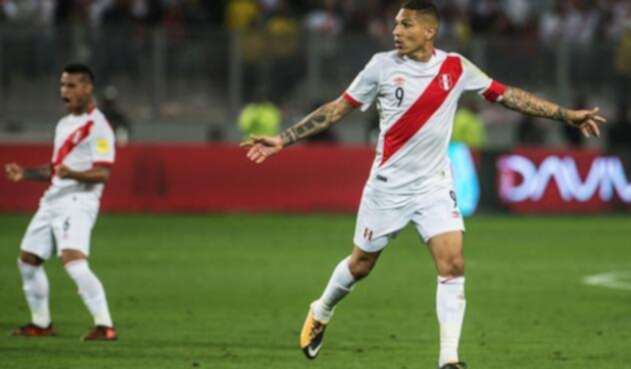 SelecciondePeruPAOLOGUERRERO1.jpg