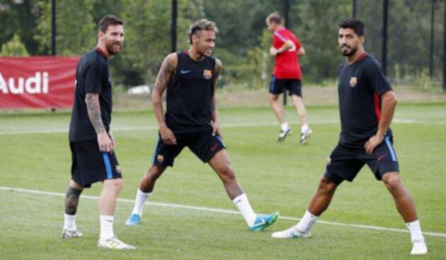 SuarezMessiNeymarOficialBarca1.jpg