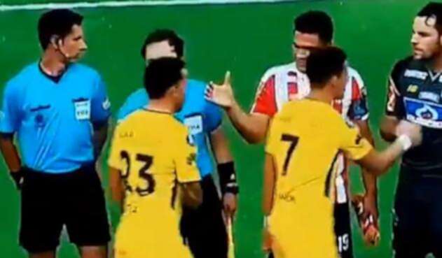 Tévez-LA-FM-Video-.jpg