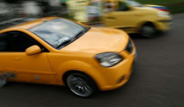 Taxi-Colprensa-Juan-Páez.jpg