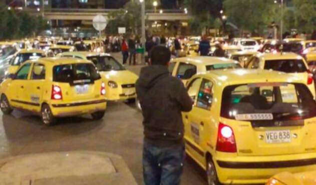 Taxistas-riña-suministrada-a-LA-FM.jpg
