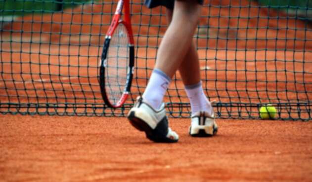 Tenis Tenis-Ingimage.jpg