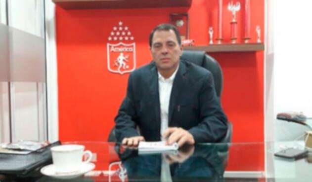 TulioGomezamericadecali.jpg