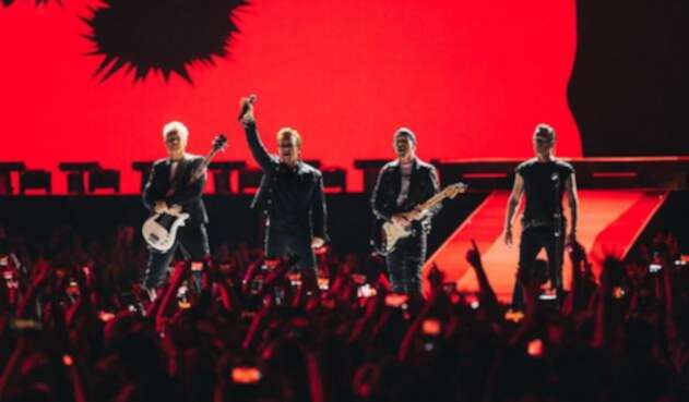 U2-LA-FM-Oficial.jpg