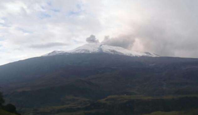 VolcanNevadodelRuizRefCOLPRENSA1.jpg