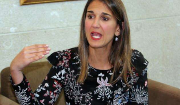 YanethGihaMinEduFOTOCOLPRENSALAFM.jpg