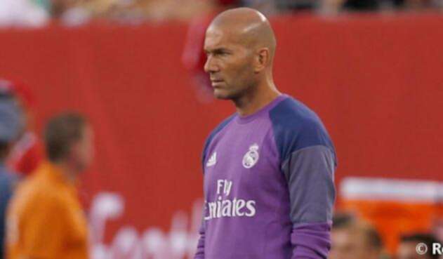 ZIDANEREALMADRIDTWITTEROFICIALLAFM1.jpg