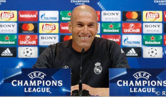 ZidaneRealMadridOFICIAL1.jpg