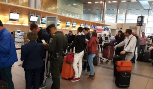 aeropuertodorado1.jpg