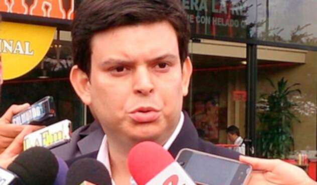 alejandrolyons.jpg